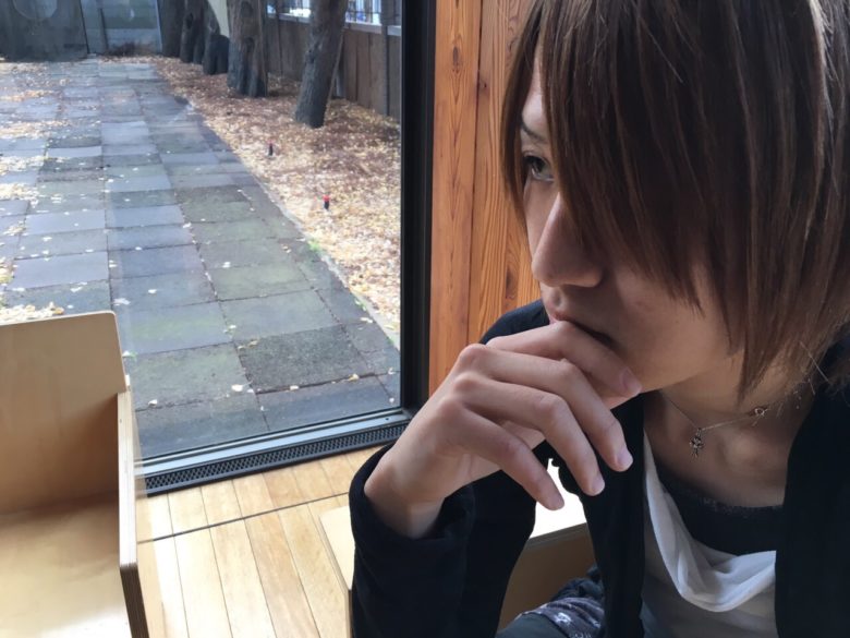 「俺、百姓になりたいんすよね」今を楽しむ元ホスト東大生、おぎしょくんに会ってみた