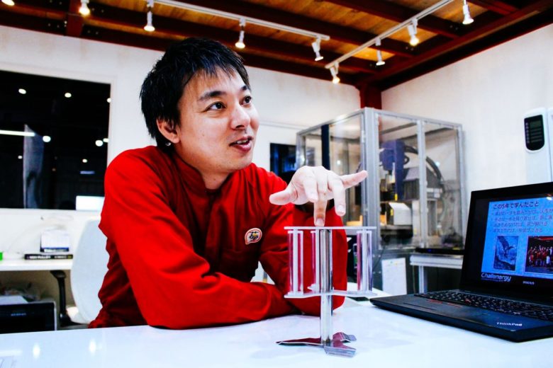 台風発電で世界を変える起業家、チャレナジーCEO・清水敦史さん「教科書を書き変えるという未来が、僕にはある」【TOKYO STARTUP GATEWAY】のサムネイル