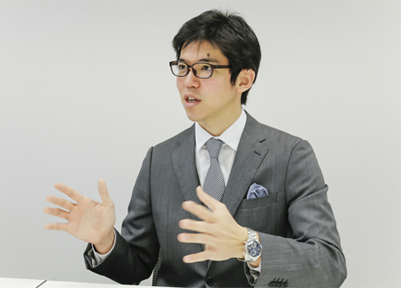 開成高三の夏に文転して現役東大合格。弁護士をやめて起業。「資格スクエア」鬼頭さんインタビュー【最強にして波乱のキャリア】のサムネイル