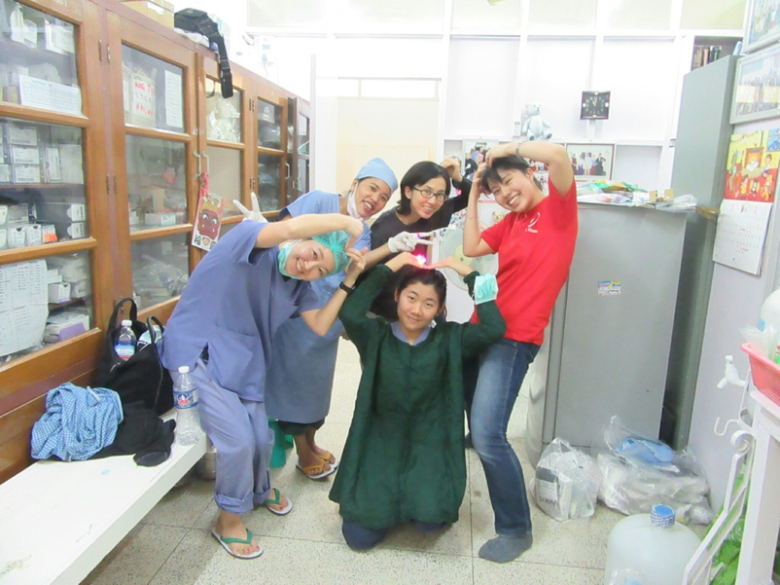 「「歯が黒い！！」衝撃の夏から巡り合った不眠不休のミャンマーボランティア生活で得たものとは？」のサムネイル画像