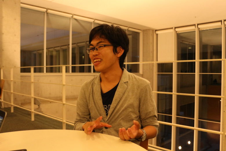 数十の言語を操り、世界を旅する推薦文学部の梶田くんの実態に迫る