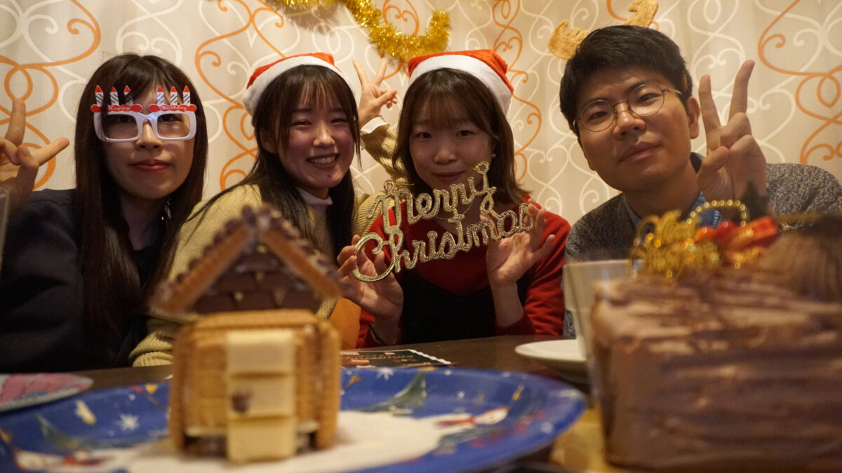 空きコマで全力クリスマスパーティーしてみた【空きコマクリスマス第4弾】のカバー画像